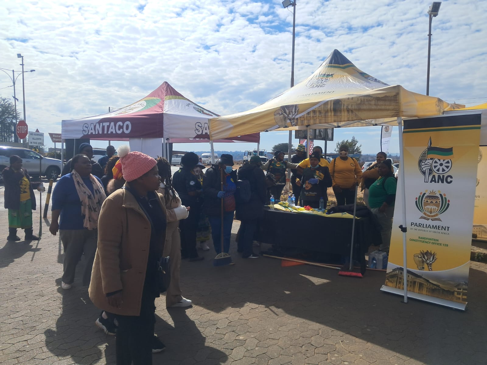 Mandela Day - Green Bags Clean-Up at Rank