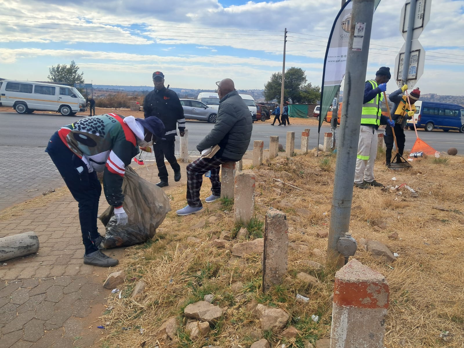 Mandela Day - Roadside Clean-Up with Hi-Vis Team