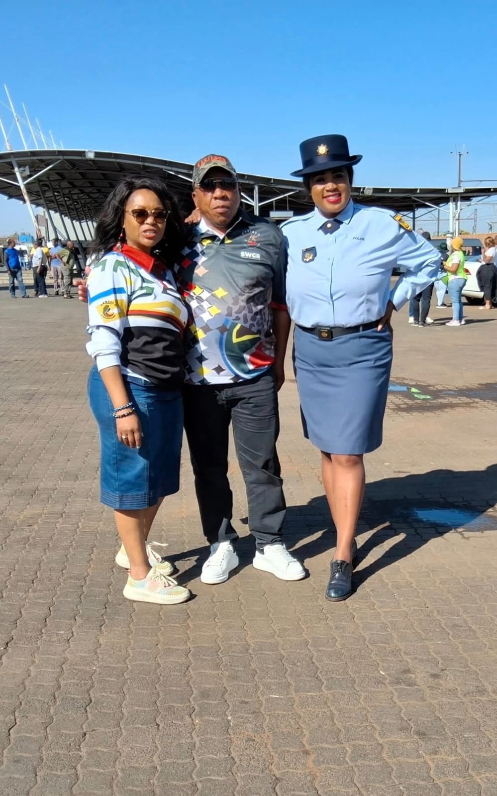 SWGR Chairman with SAPS Officer at Station